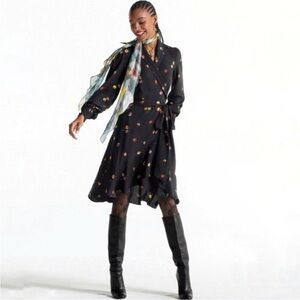 🛍️CAbi Divine dress Sz Medium🛍️